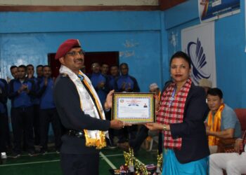  निजामती सेवा दिवसको अवसरमा सोलुखुम्बुका डीएसपी घिमिरे सहित ७ सम्मानित 