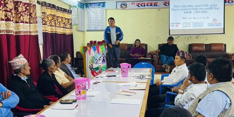 रीड नेपालले दियाे साेताङ्ग र महाकुलुङका शिक्षकलाइ तालिम