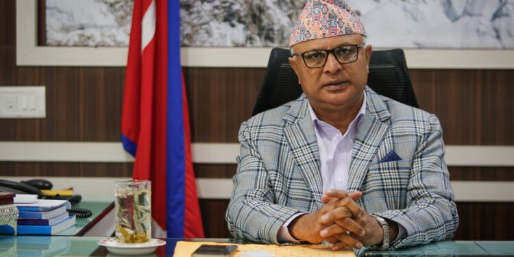 कर्मचारीले उच्च नैतिकताका साथ सेवा प्रवाह गर्नु मुख्यमन्त्री कार्कीको आग्रह