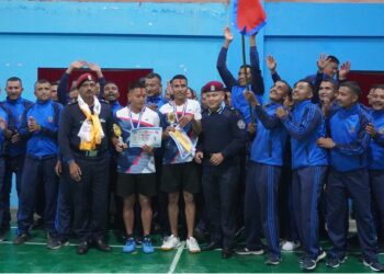  निजामती सेवा दिवसको अवसरमा आयोजित ब्याडमिन्टन प्रतियोगिता सम्पन्न, खुल्ला तर्फको उपाधि नेपाल प्रहरीलाई 