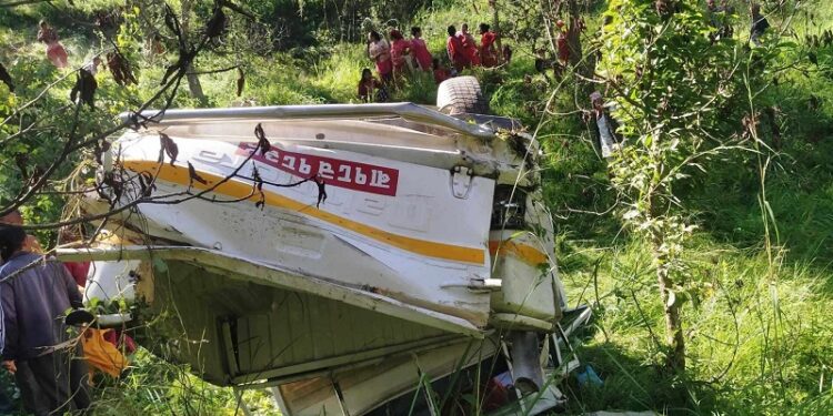 रामेछापमा जीप दुर्घटना हुदाँ वडा सदस्य नेपालीको मृत्यु