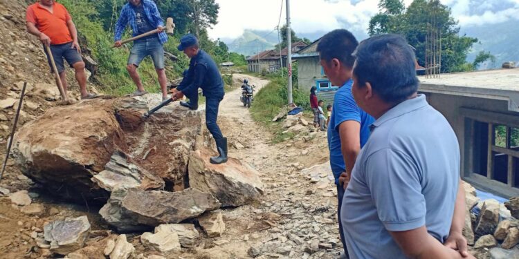 अबरुद्ध सल्लेरी–सोताङ जाने भित्री सडक पूर्ण रुपमा सुचारु