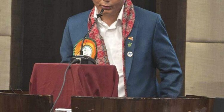  मन्थलीमा अड्कीएका पर्यटकको व्यवस्थापनमा कठिनाइ ः टान द्वितीय उपाध्यक्ष शेर्पा 