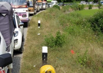 विपी राजमार्गको कष्टप्रद यात्रा, ३ घण्टाको जामले दिक्क यात्रु 