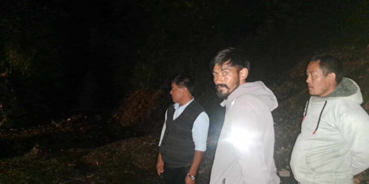 पालिका अध्यक्ष धनजन राई रातभरि खटेर खुलाए नेचा–ओखलढुङ्गाको बाटो