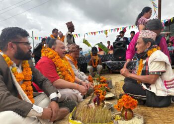 हुँगा माध्यमिक बिद्यालयमा दसैँ, तिहार तथा छठको अवसरमा शुभकामना आदान प्रदान, लगाइयो सदभावको टिका जमरा
