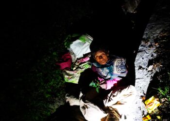 बेवारिसे अवस्थामा भेट्टिएका वृद्धाको प्रहरीद्वारा उद्धार