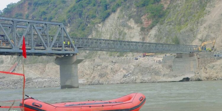 सिन्धुली–रामेछाप जोड्ने सुनकोशी नदी पुलमा बेलिव्रिज जोडियो