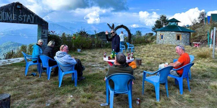 पत्तालेमा आन्तरिक तथा बाह्य पर्यटकको चहलपहल, व्यस्त हाेटल व्यवसाय