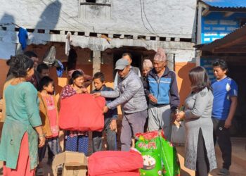 मानसिक स्वास्थ्य समस्या भएका परिवारलाई खाद्य सामाग्री सहयोग