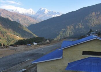 सोलुखुम्बु ः विमानस्थल थरीथरी, उडानमा भोकमरी 