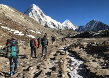 हिमपात र वर्षातले विगारेको हिमाल जाने बाटो मर्मत, पूर्वअवस्थामा फर्काइयो