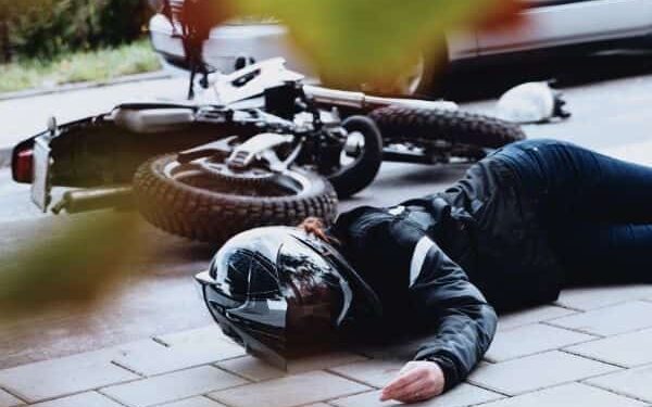 ओखलढुङ्गाका युवककाे मोटरसाईल दुर्घटनामा  मृत्यु, आमा घाईते