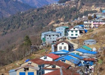 दसैँ लागेसँगै सल्लेरी बजार सुनसान