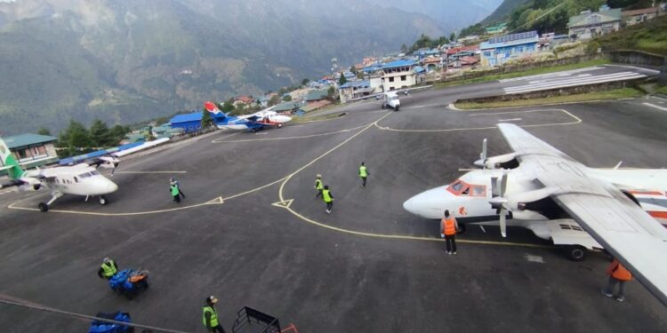मौसम खुलेपछि लुक्लामा एकै दिन १ सय ७७ उडान, ११ सय ५० पर्यटक खुम्बु प्रवेश