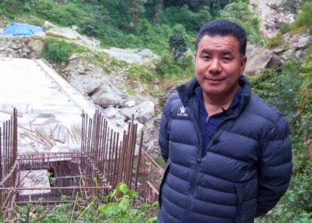 खुम्बु क्षेत्रलाई जोड्ने छिर्दिघाट पुल निर्माण अन्तिम चरणमा, १ महिना भित्र कामसक्न मेयर शेर्पाको निर्देशन 