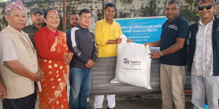 उदयपुरमा बाढीपहिरो प्रभावित ११४ परिवारले पाए राहत