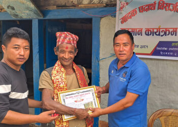खोटाङमा मादक पदार्थ सेवन छाड्नेलाई नगदसहित सम्मान