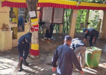 सोलु प्रहरीको अगुवाइमा ज्वालामाई देवी मन्दिरको सरसफाई
