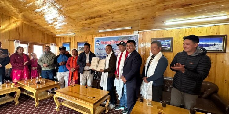 सोलुदुधकुण्ड नगरपालिका र पाहिला पाहिलाको आशा बिच समझदारी पत्रमा हस्ताक्षर