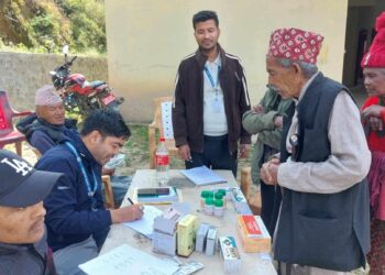 थुलुङ दुधकोशी चारमा घुम्ती शिविरबाट तीन सय बढी नागरिकले लिए सेवा