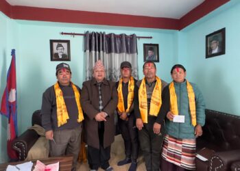 विभिन्न पार्टि परित्याग गर्दै सोताङ्गमा नेताहरु काङ्ग्रेसमा प्रबेश