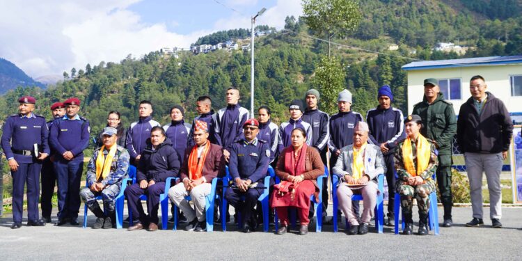 साेलुका २ पालिकाका गाउँ प्रहरीलाई नेपाल प्रहरीले तालिम दिने