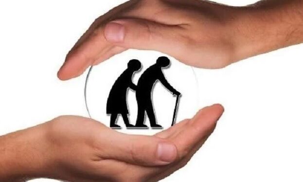 नेचासल्यान दुईका ६८ वर्ष नाघेका जेष्ठ नागरिकलाई इलेक्टिकल जग र थर्मास वितरण गरिने