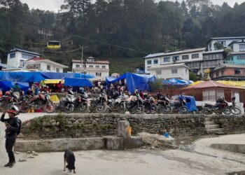  अव्यवस्थित पार्किङले ग्रसित नयाँ बजार सल्लेरी 