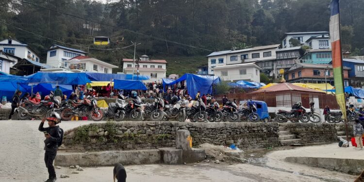  अव्यवस्थित पार्किङले ग्रसित नयाँ बजार सल्लेरी 