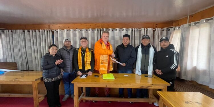 नगरकाे फाेहाेरमैला फोहोरमैला व्यवस्थापन र वृक्षरोपणकालागी  सोलु चामले  ५० हजार अमेरिकी डलर दिने  