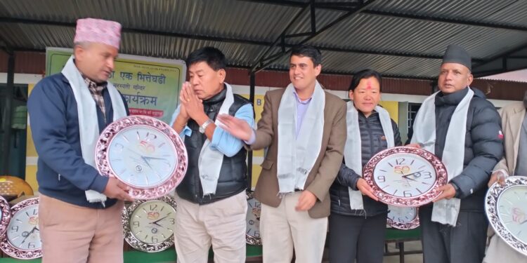 हिमाल दर्शन माविमा सरस्वती मन्दिरको शिलान्यास तथा ‘एक कक्षा कोठा–एक घडी’ को ब्यबस्था