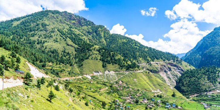 आज देशका पहाडी भू–भागमा बदली, उच्च हिमाली भेगमा हिमपातको सम्भावना