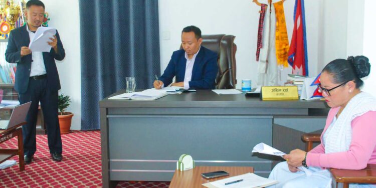 गाउँपालिका अध्यक्ष असिम राइ