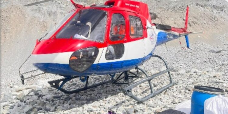 खुम्बु क्षेत्रमा संघले हेलिकप्टर उडान नरोक्ने