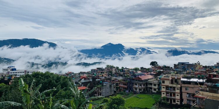 आउँदो. आइतवार र सोमवार पानी पर्ने सम्भावना