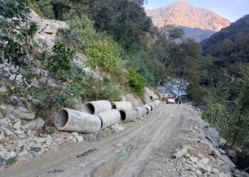 ओर्लाङघाटमा ह्युमपाइप राखिँदै, २ हप्तामा सल्लेरी खुम्बु सिधा सडक सुचारु हुदै