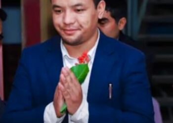 समाजसेवि राब्गा शेर्पाले पढाए ६ जना विध्यार्थी