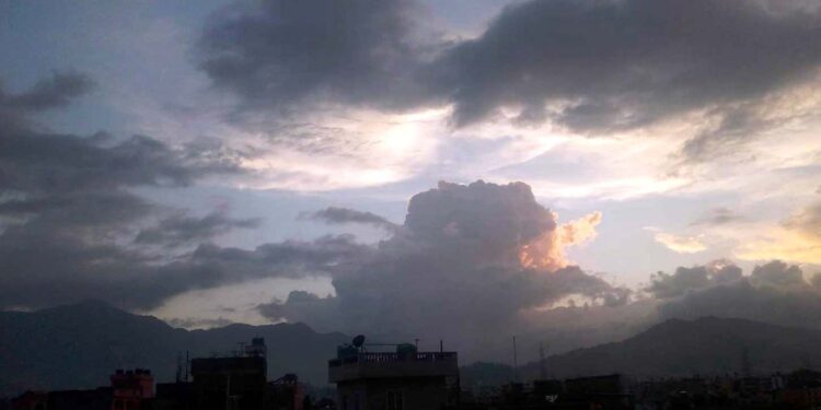 आजको मौसम : तराईका केही स्थानमा हल्का हुस्सु, पहाडमा आंशिक बदली