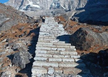 दुधकुण्ड जाने पदमार्ग निर्माणको काम तिव्र