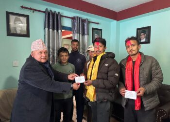 सोताङमा विभिन्न राजनीतिक पार्टी परित्याग गरी युवा नेताहरु काँग्रेसमा प्रवेश