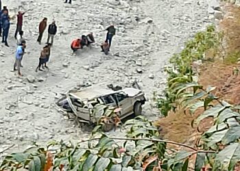 खोटाङबाट काठमान्डौँ जादैँ गरेको सुमो दुर्घटना, ३ जनाको घट्नस्थलमै मृ त्यु