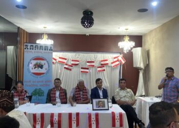 प्रवासी नेपालीको समस्या सरकार समक्ष पुर्याउने काँग्रेस नेता केसीको प्रतिबद्धता