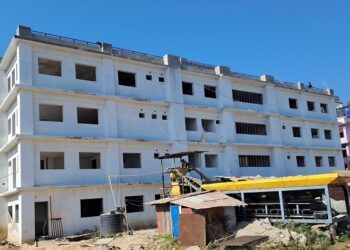 खोटाङ जिल्ला अस्पताल भवनः थपिएको म्याद सकियो, निर्माण सकिएन