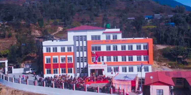 बराहपोखरी गाउँपालिकाको सुविधासम्पन्न प्रशासनिक भवन मन्त्री राईबाट उद्‌घाटन 