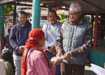 धाप्लाङघाटका बाढी पिडितलाई गाउँपालिकाको राहत, किसानमा खुसीको भावना