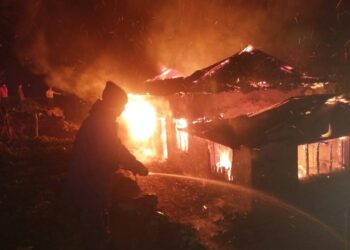 गएराति माप्य दुधकोशीमा आगलागी, एक घर जलेर नष्ट