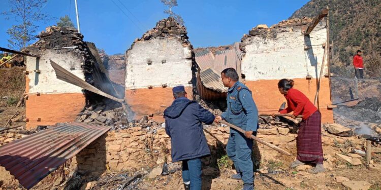 ओखलढुंगामा लगातार तीन दिन आगलागीका घटना, विषेश सावधानी अपनाउन प्रहरीको आग्रह