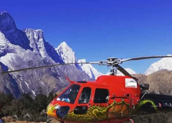 सगरमाथा क्षेत्रमा विवादपछि हेलिकप्टर उडानको प्रतिबन्धबाट निकुञ्ज पछि हट्यो