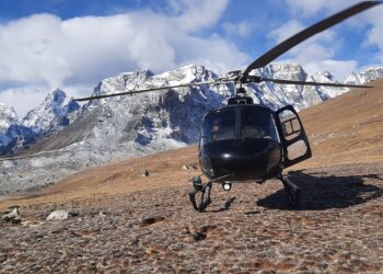 खुम्बु क्षेत्रमा हेलिकप्टर उडान विवाद : हेलिकप्टर कम्पनीहरूले आज उडान गरेनन्
